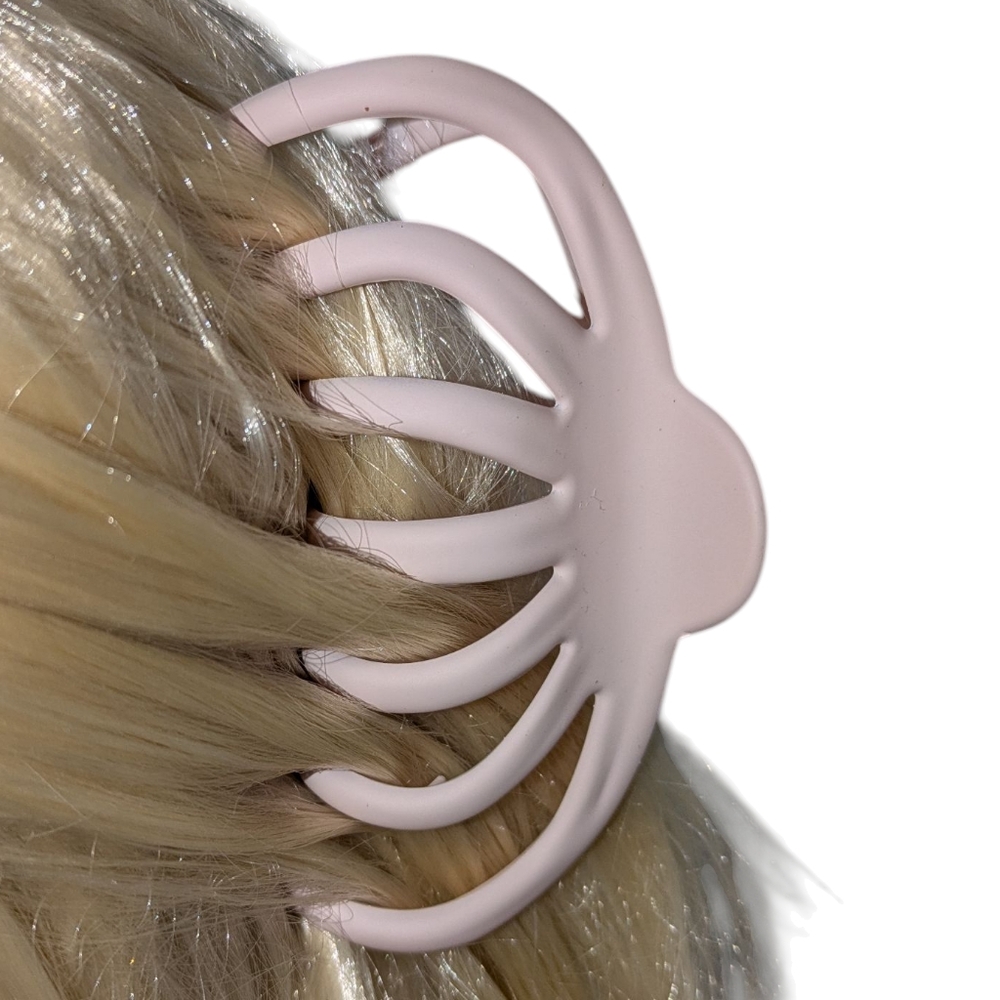 🍁 3/$15 Boutique Claw Clip